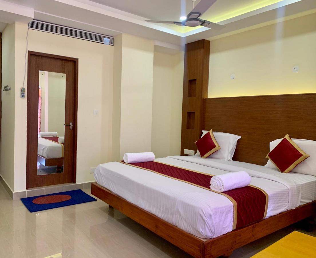 Meridian Castle Pondicherry Exterior foto